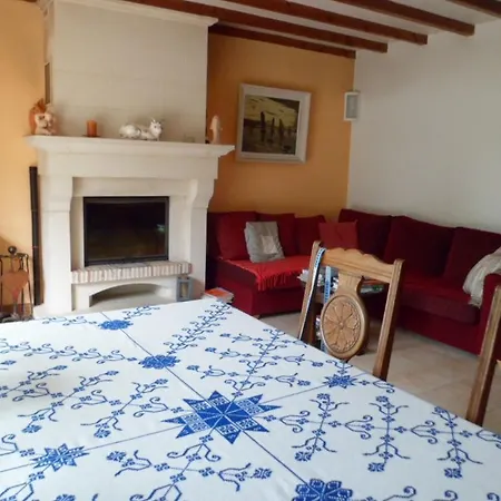 Bed and breakfast Chambres D'hotes L'acacia Perigne