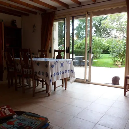 Chambres D'hotes L'acacia